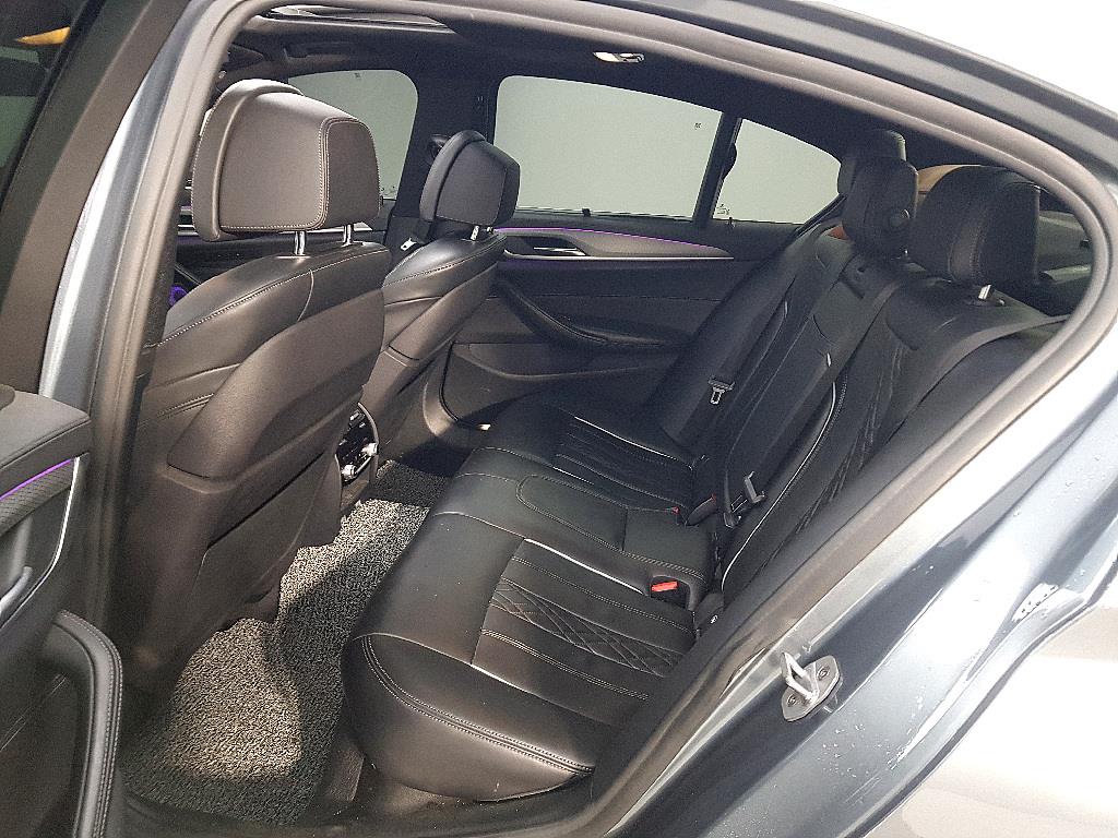 BMW 5 Series - Vista 9