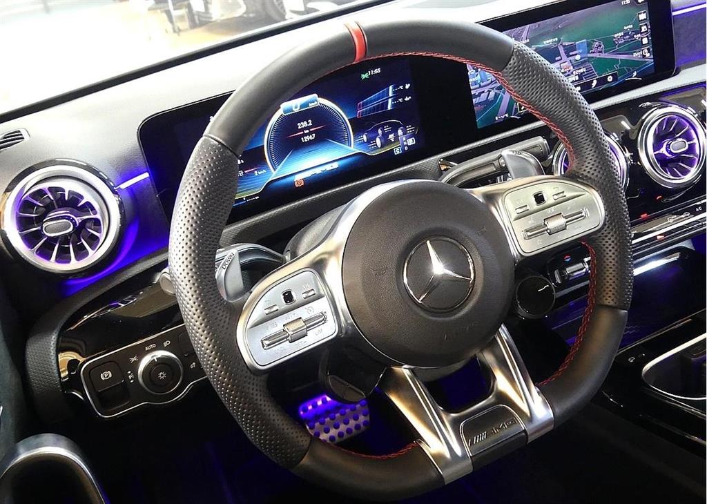 Mercedes Benz A Class - Vista 12