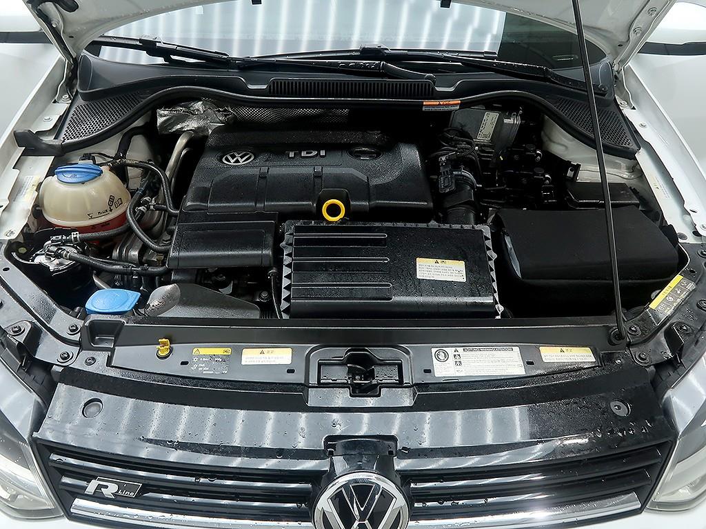 Volkswagen polo 2015 Blanco - Importación desde Corea - HF Imports Iquique - Foto 7