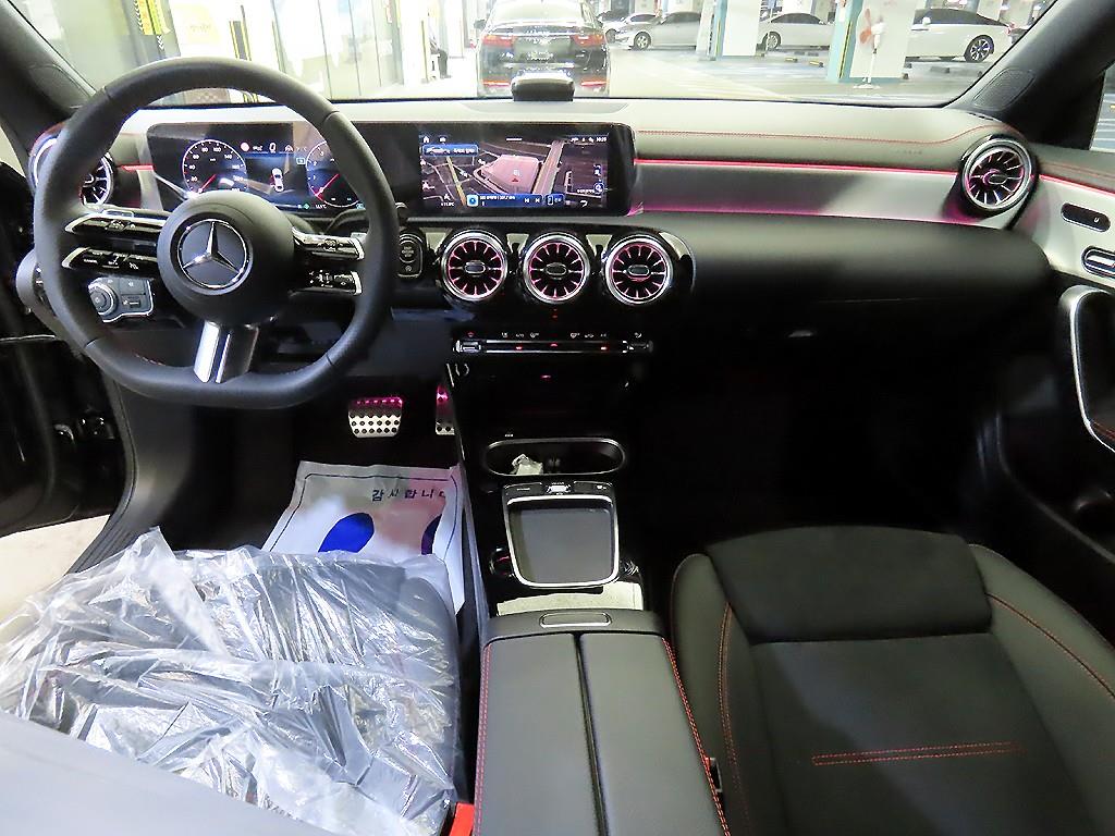 Mercedes Benz CLA Class - Vista 10