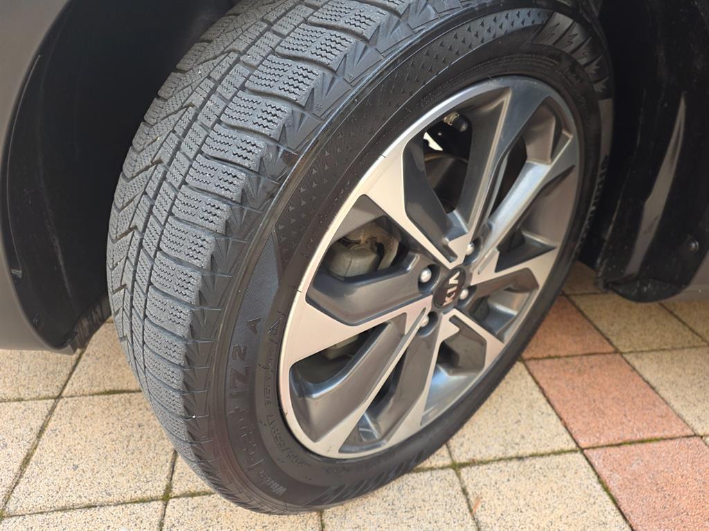 KIA Stonic - Vista 7