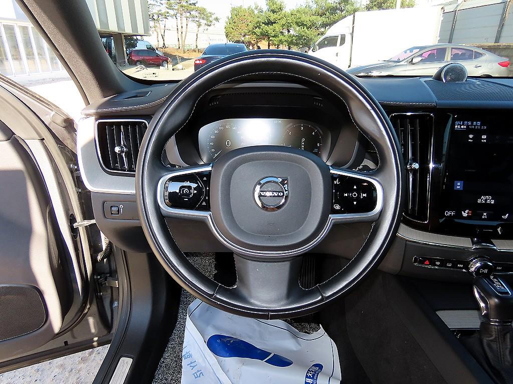 Volvo XC60 - Vista 8