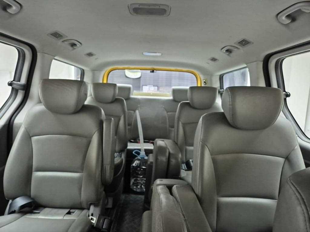 HYUNDAI Starex 2017 Amarillo - Importación desde Corea - HF Imports Iquique - Foto 17