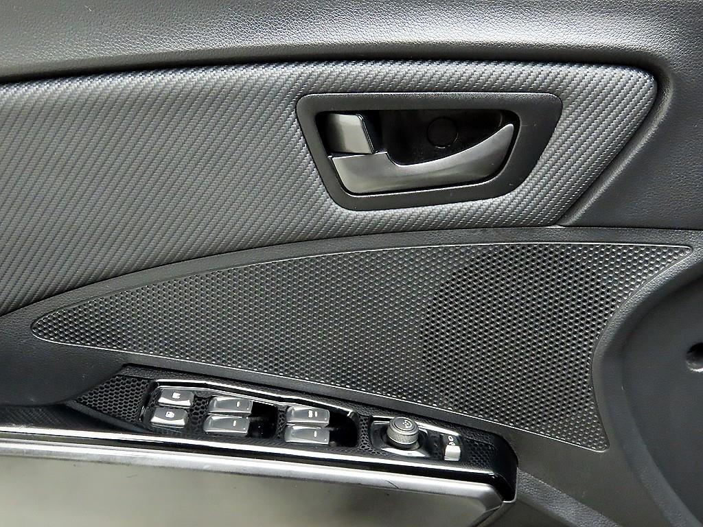 Ssangyong Tivoli - Vista 11