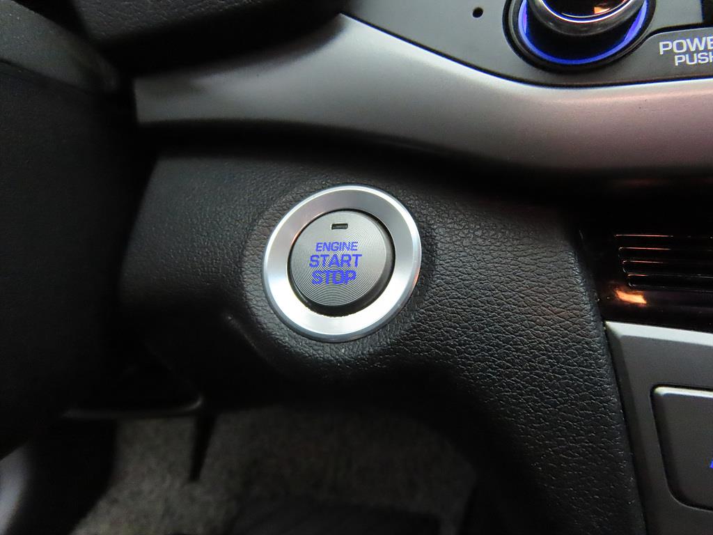 HYUNDAI Avante - Vista 10