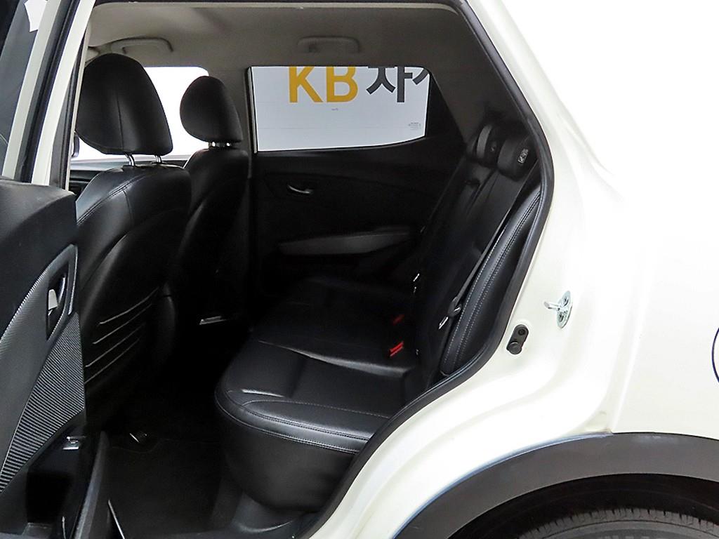 Ssangyong Tivoli 2021 Blanco - Importación desde Corea - HF Imports Iquique - Foto 14