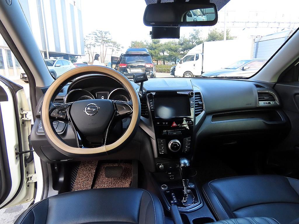 Ssangyong Tivoli - Vista 7