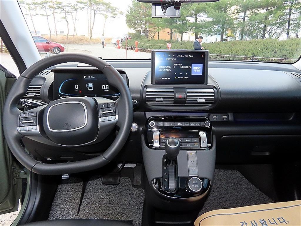 HYUNDAI Casper - Vista 7