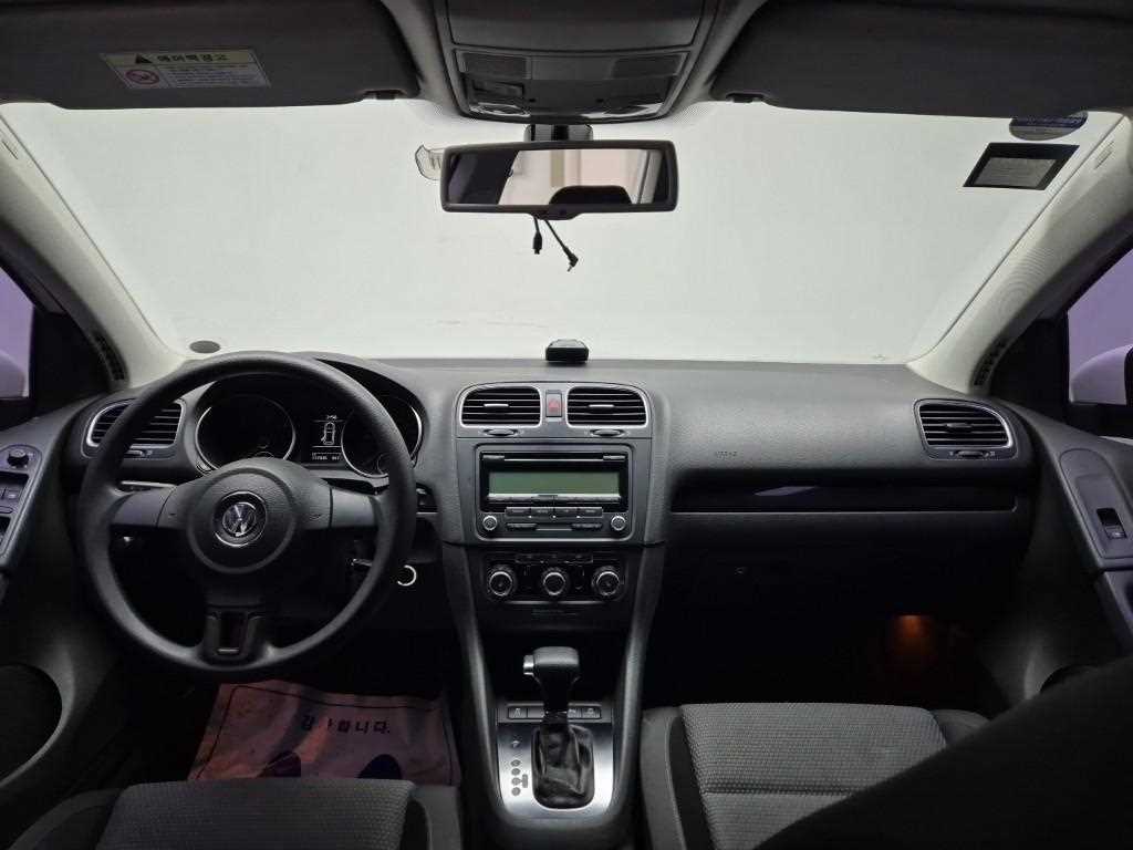 Volkswagen Golf - Vista 7