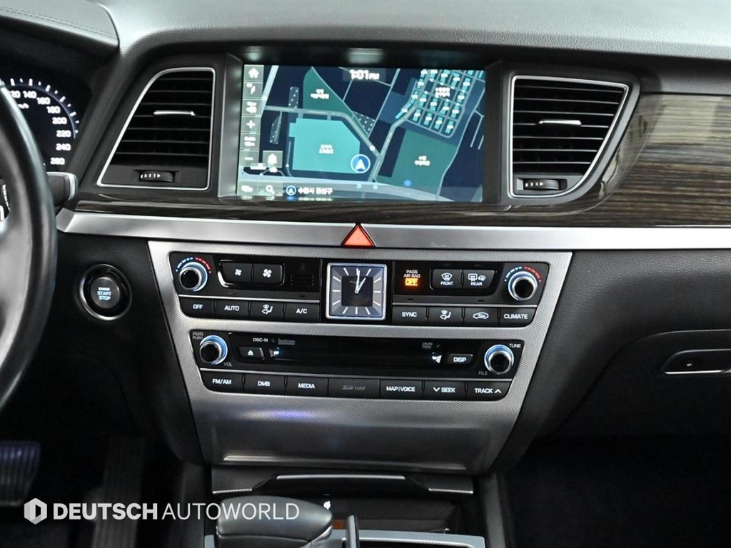 Genesis G80 - Vista 8