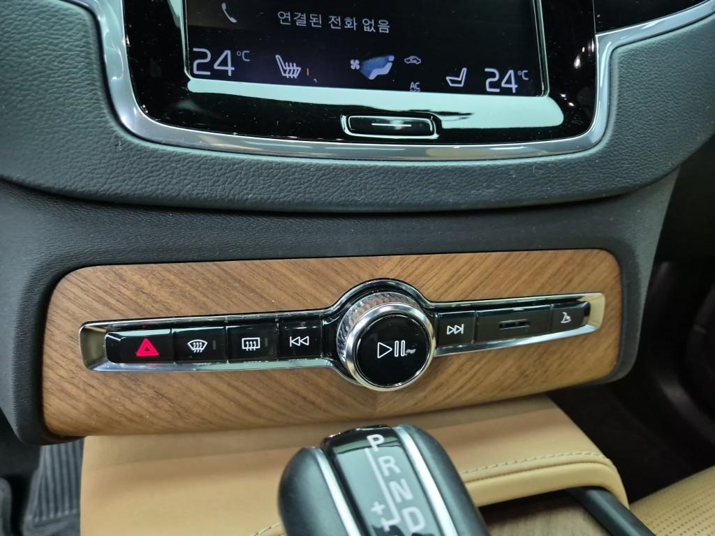 Volvo XC90 - Vista 10