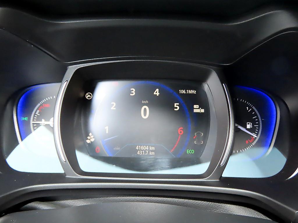 SAMSUNG QM6 - Vista 9