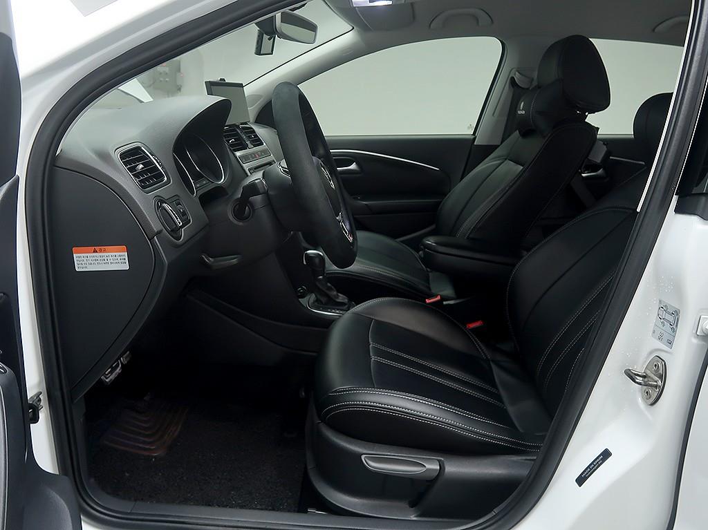 Volkswagen polo 2015 Blanco - Importación desde Corea - HF Imports Iquique - Foto 11