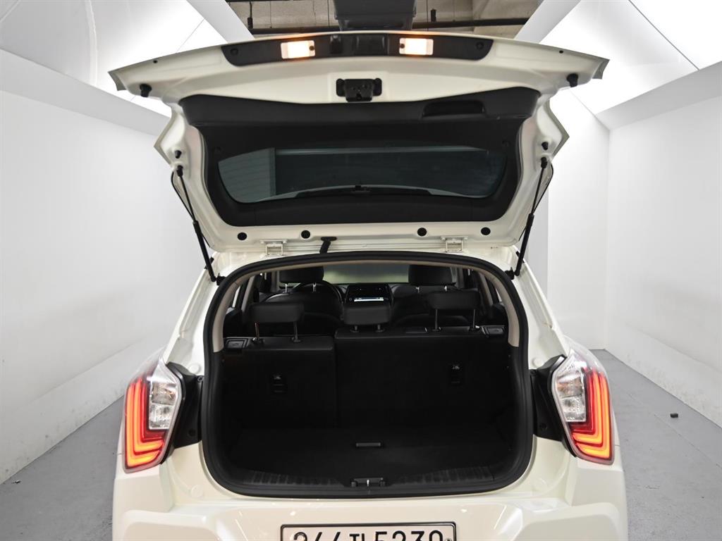 Ssangyong Tivoli 2020 Blanco - Importación desde Corea - HF Imports Iquique - Foto 19