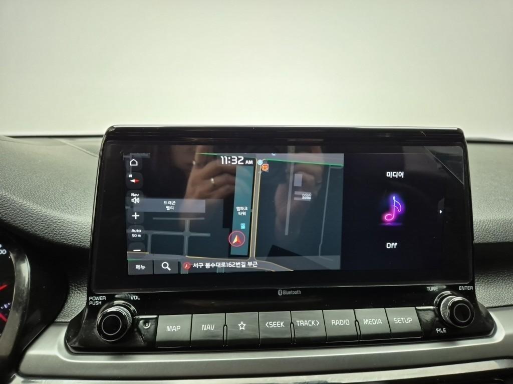 KIA Seltos - Vista 10