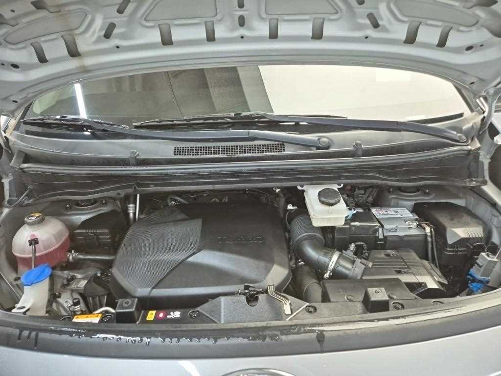 HYUNDAI Staria - Vista 5