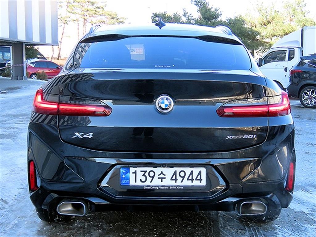 BMW X4 - Vista 4