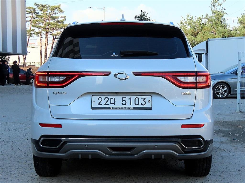 SAMSUNG QM6 - Vista 4