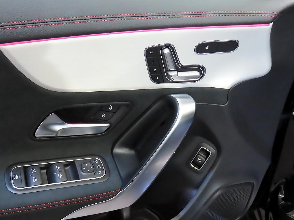 Mercedes Benz CLA Class 2025 Negro - Importación desde Corea - HF Imports Iquique - Foto 16