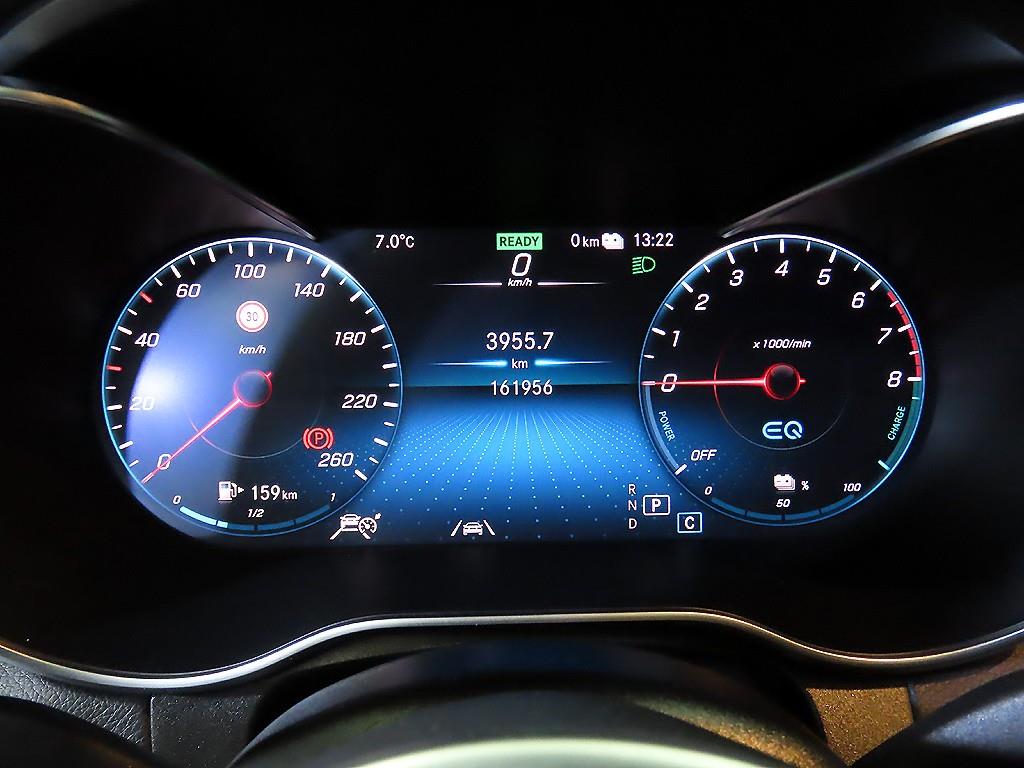 Mercedes Benz GLC Class - Vista 9