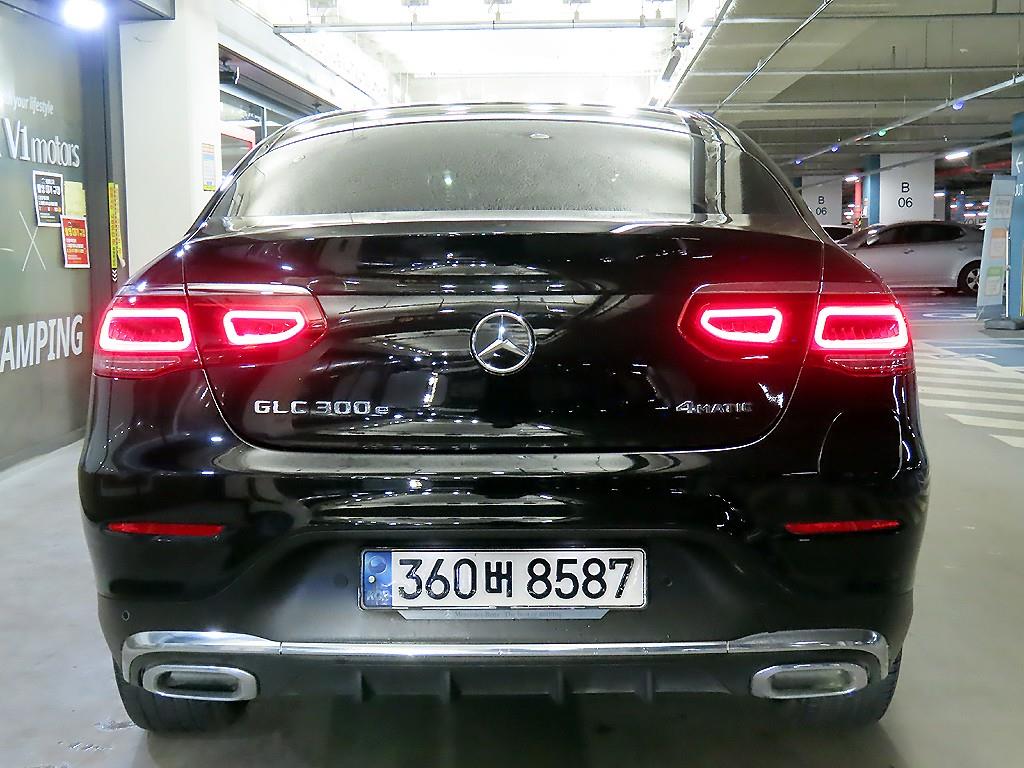 Mercedes Benz GLC Class - Vista 5