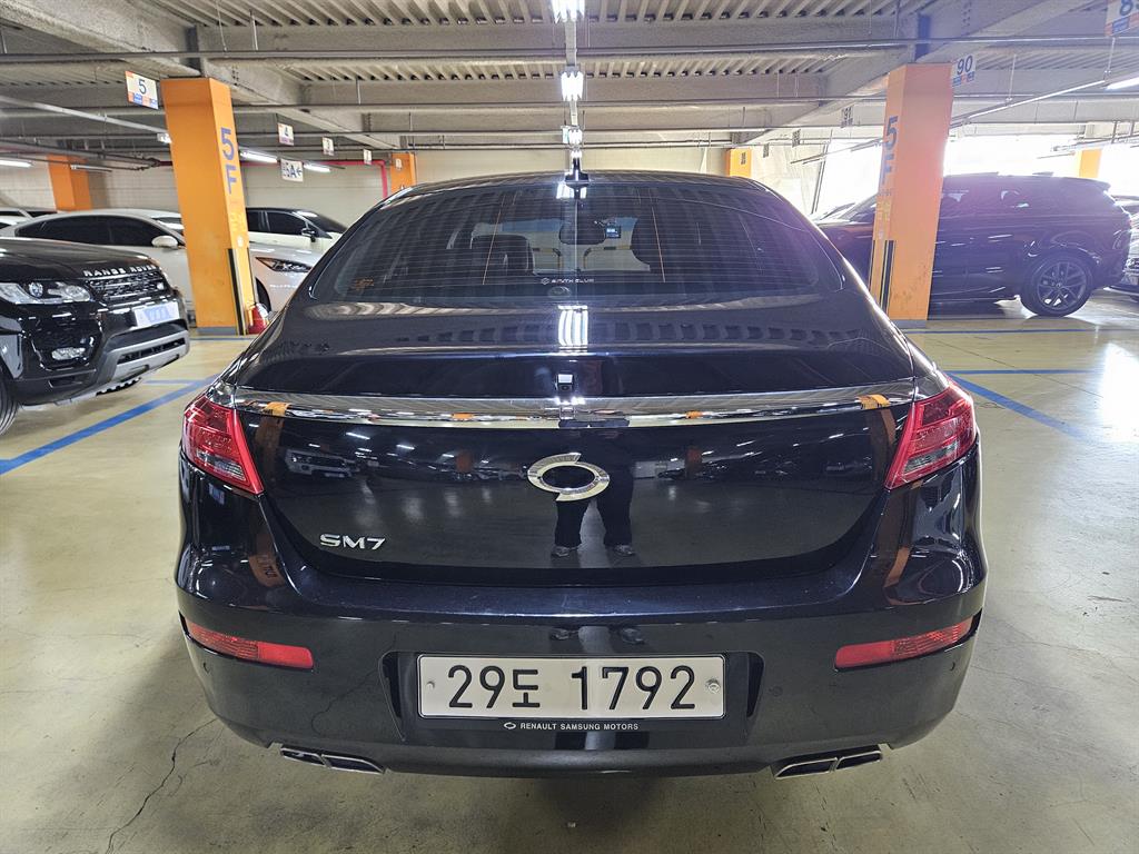 SAMSUNG SM7 - Vista 5