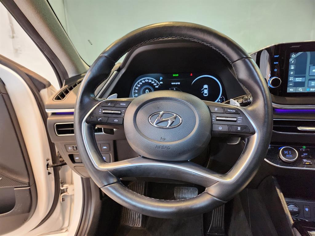 HYUNDAI Sonata - Vista 8