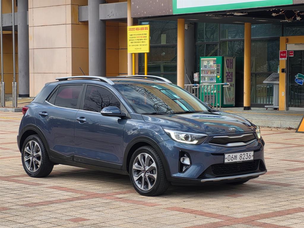 KIA Stonic - Vista 5