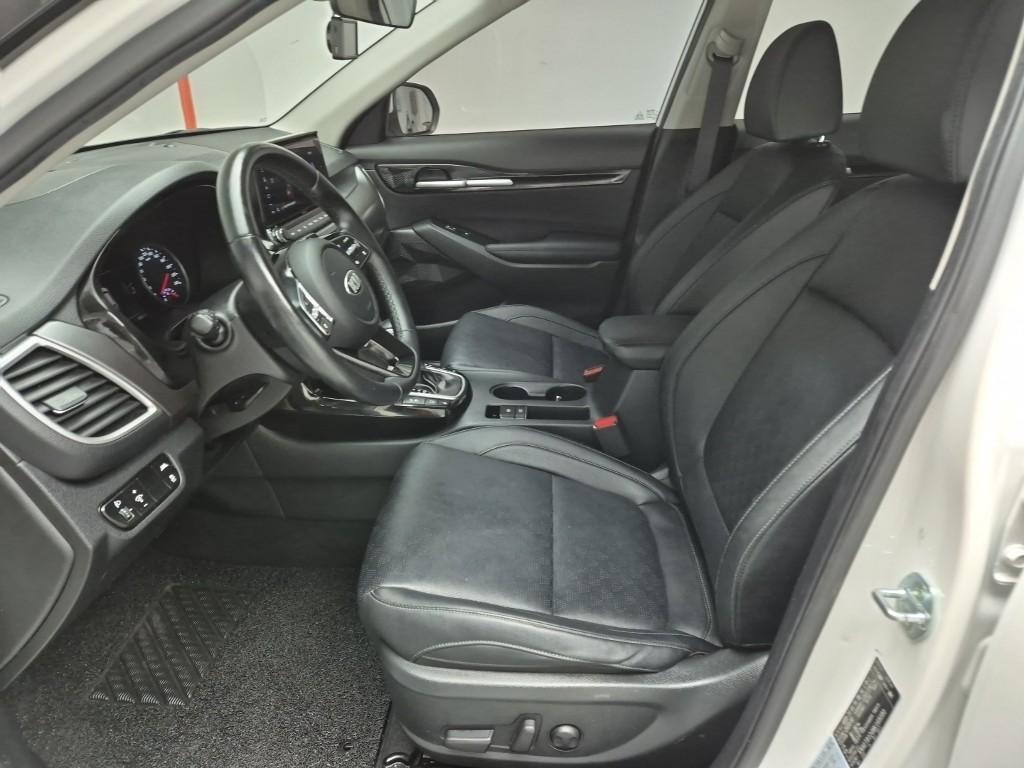 KIA Seltos - Vista 12