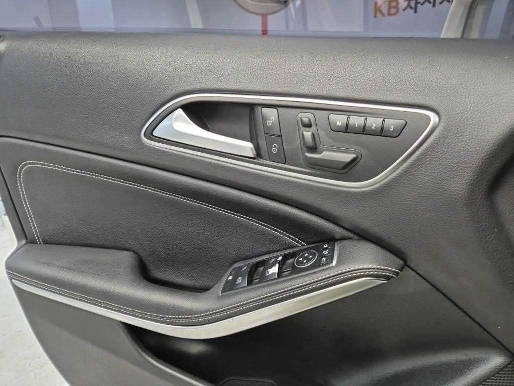 Mercedes Benz GLA Class 2016 Blanco - Importación desde Corea - HF Imports Iquique - Foto 18