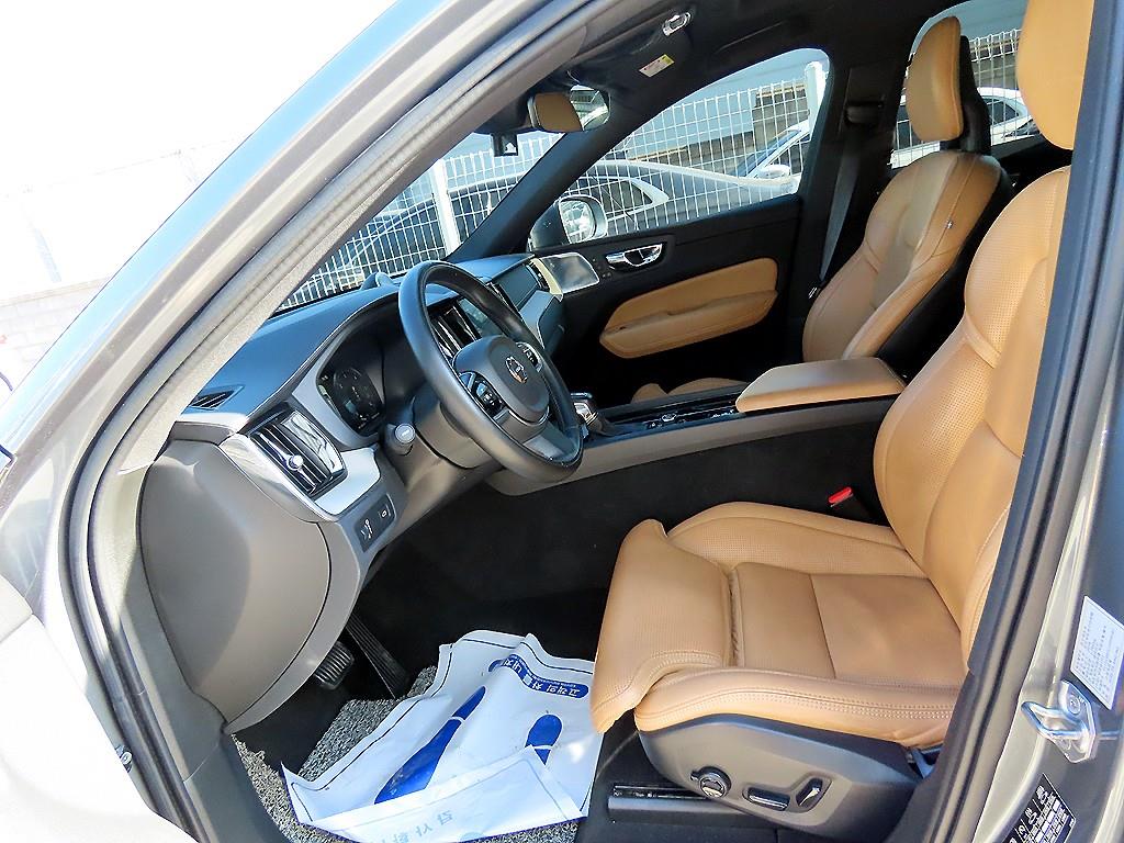 Volvo XC60 - Vista 5