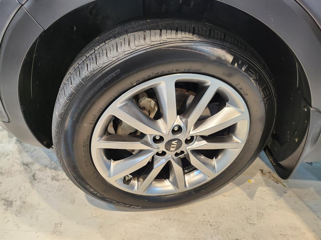 KIA Sorento 2016 Gris - Importación desde Corea - HF Imports Iquique - Foto 16