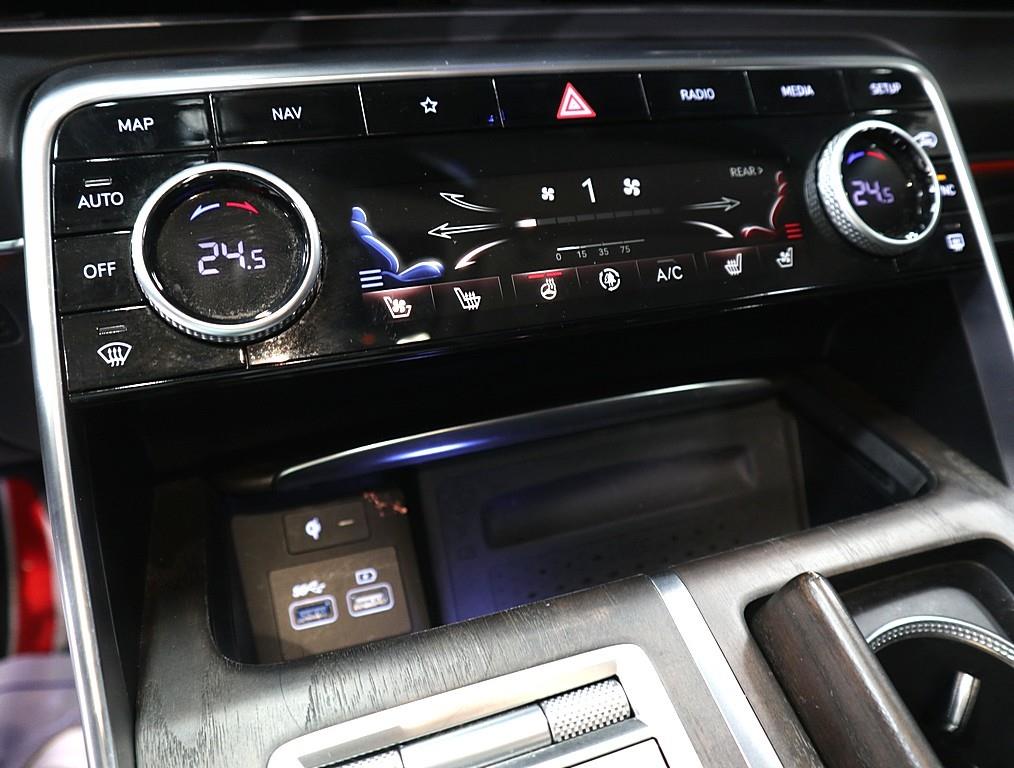 Genesis GV80 - Vista 12