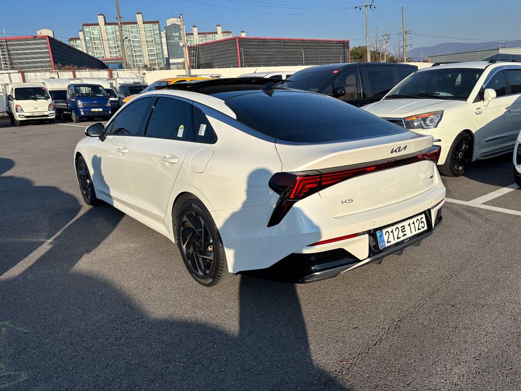 KIA K5 - Vista 7