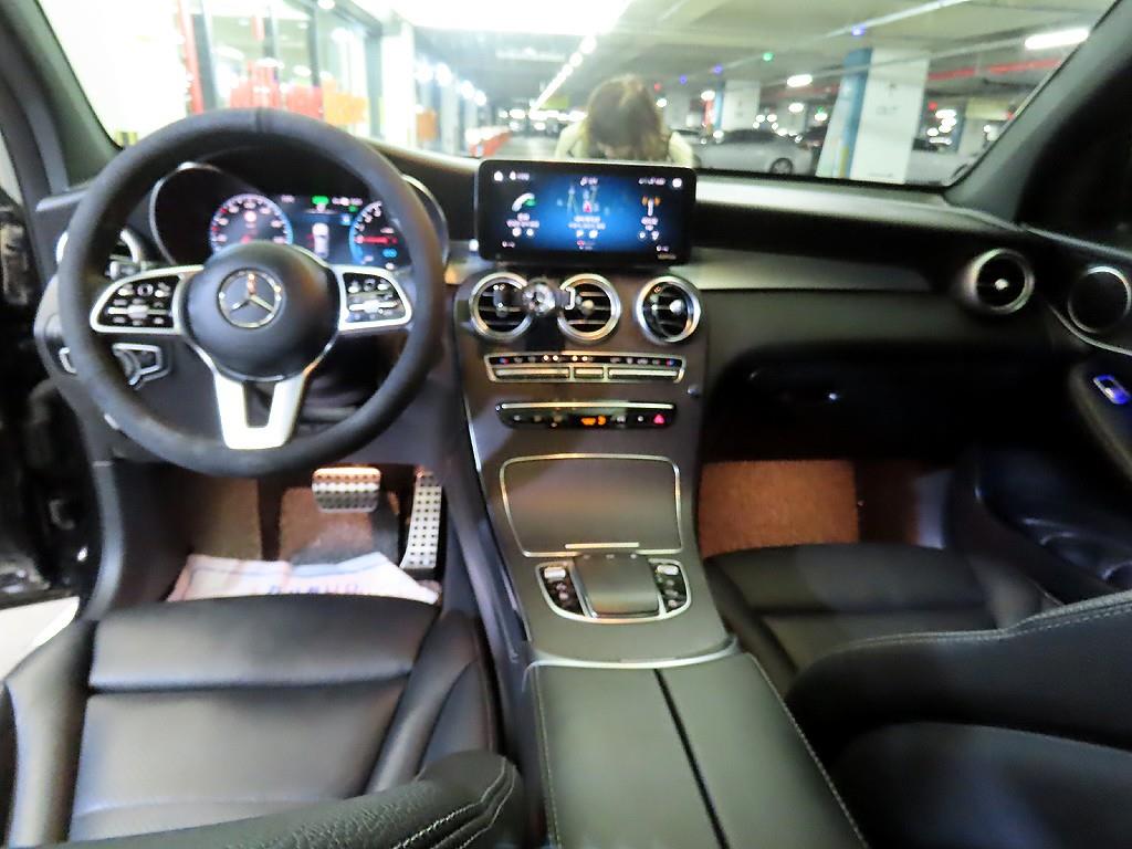 Mercedes Benz GLC Class - Vista 10