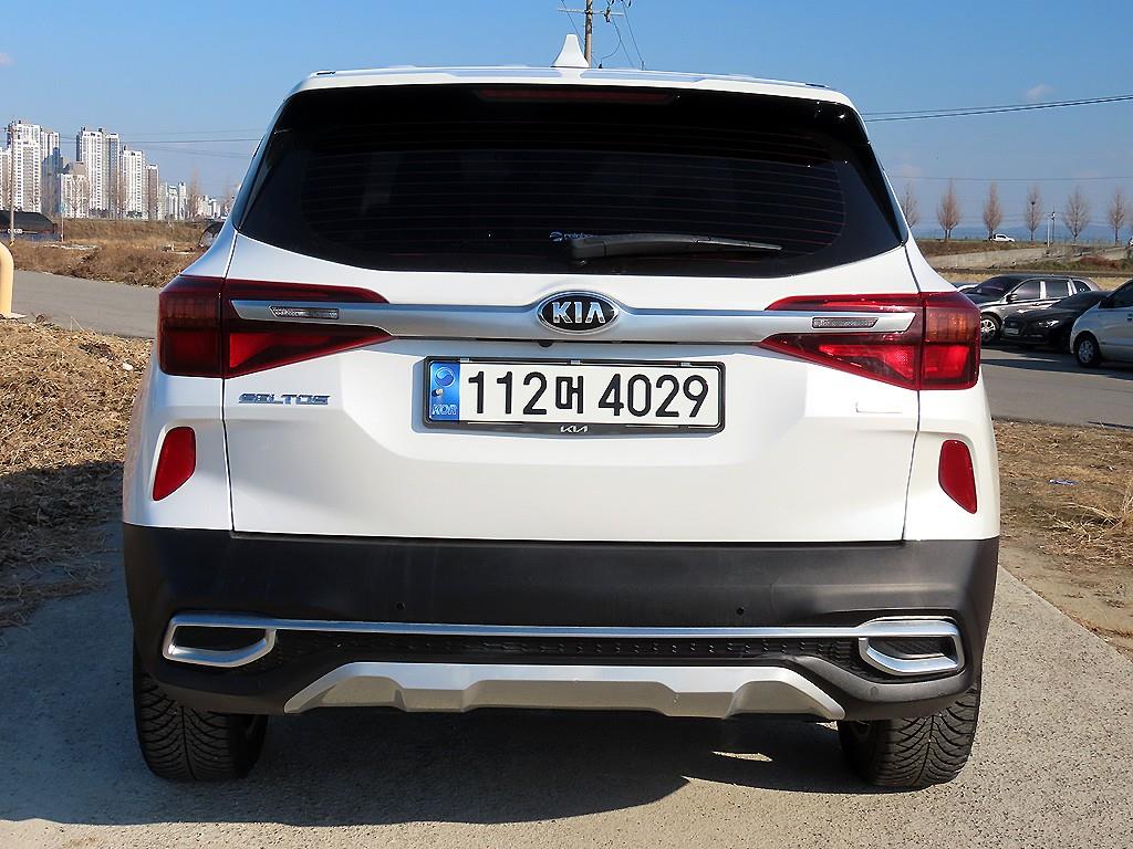 KIA Seltos - Vista 4