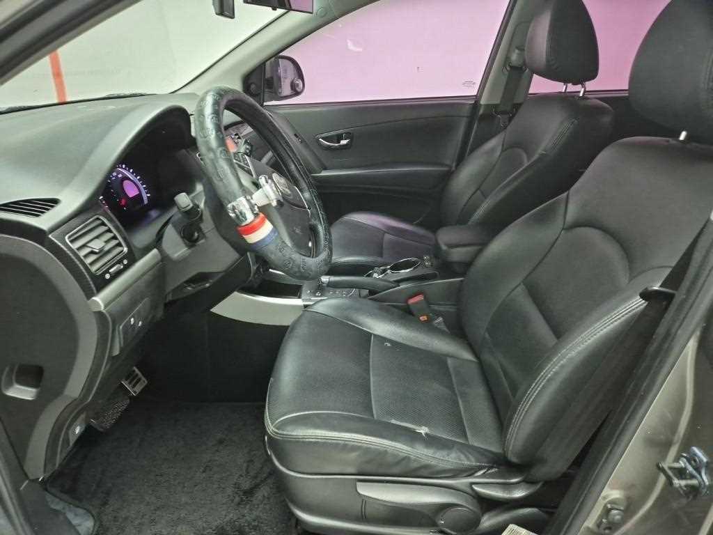 Ssangyong Korando - Vista 11