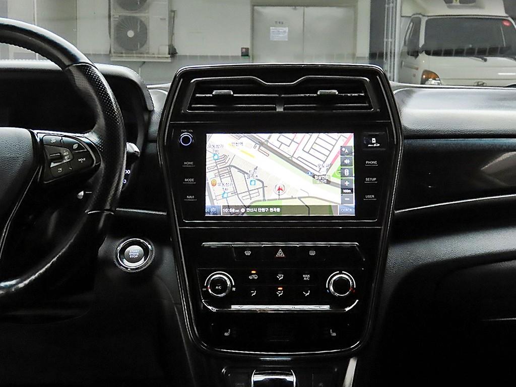 Ssangyong Tivoli - Vista 9