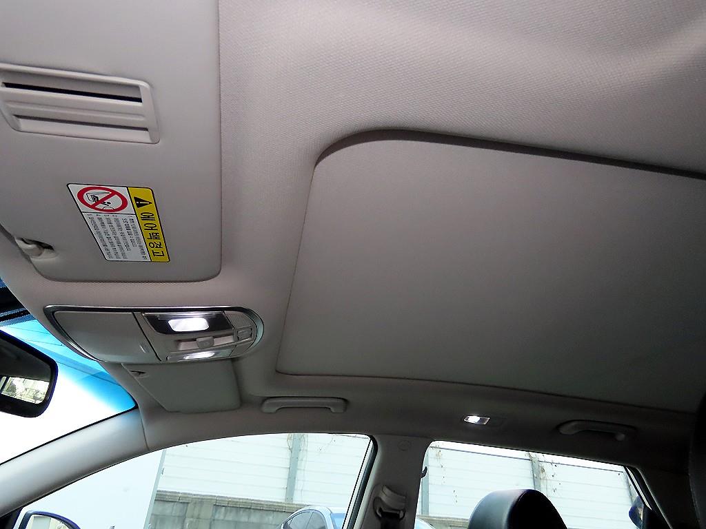 HYUNDAI Tucson 2016 Blanco - Importación desde Corea - HF Imports Iquique - Foto 18