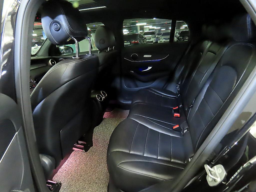 Mercedes Benz GLC Class - Vista 7