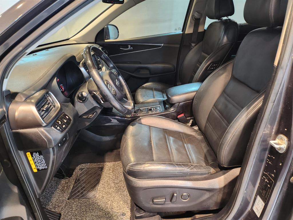 KIA Sorento - Vista 11