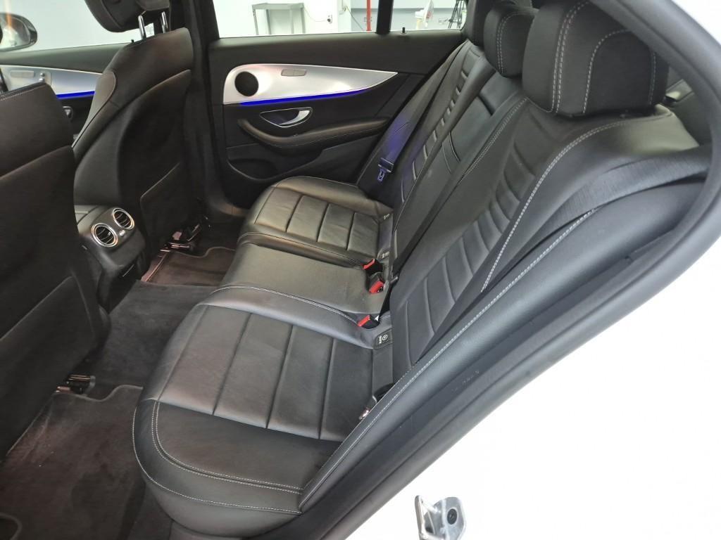 Mercedes Benz E class - Vista 12