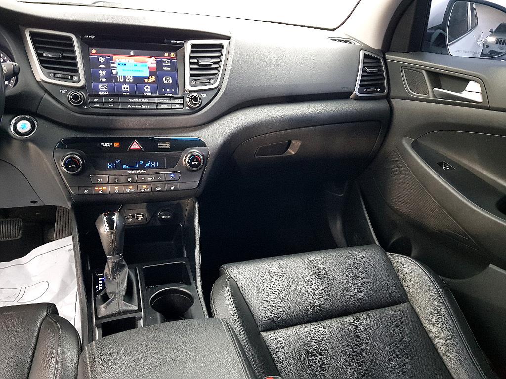 HYUNDAI Tucson - Vista 10