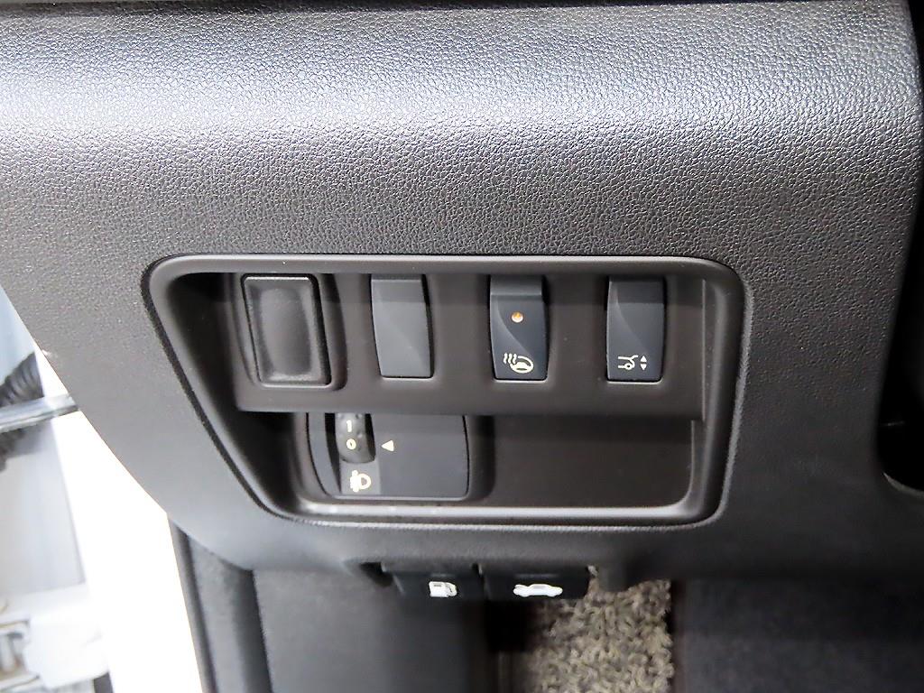 SAMSUNG QM6 - Vista 12