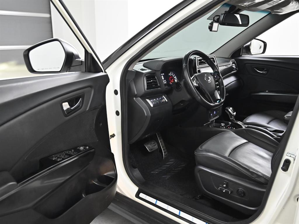 Ssangyong Tivoli - Vista 11