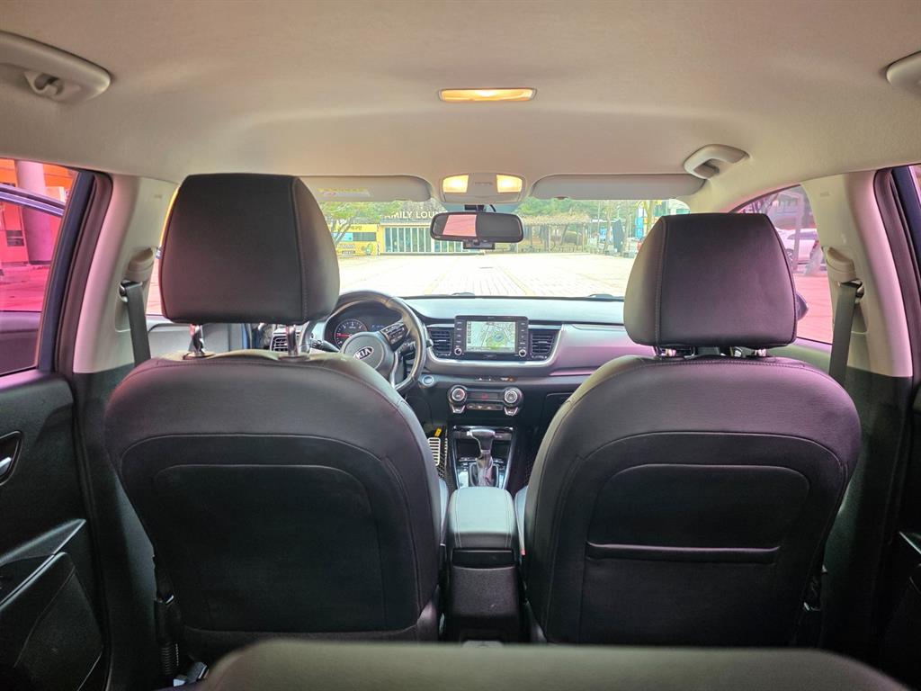 KIA Stonic - Vista 10