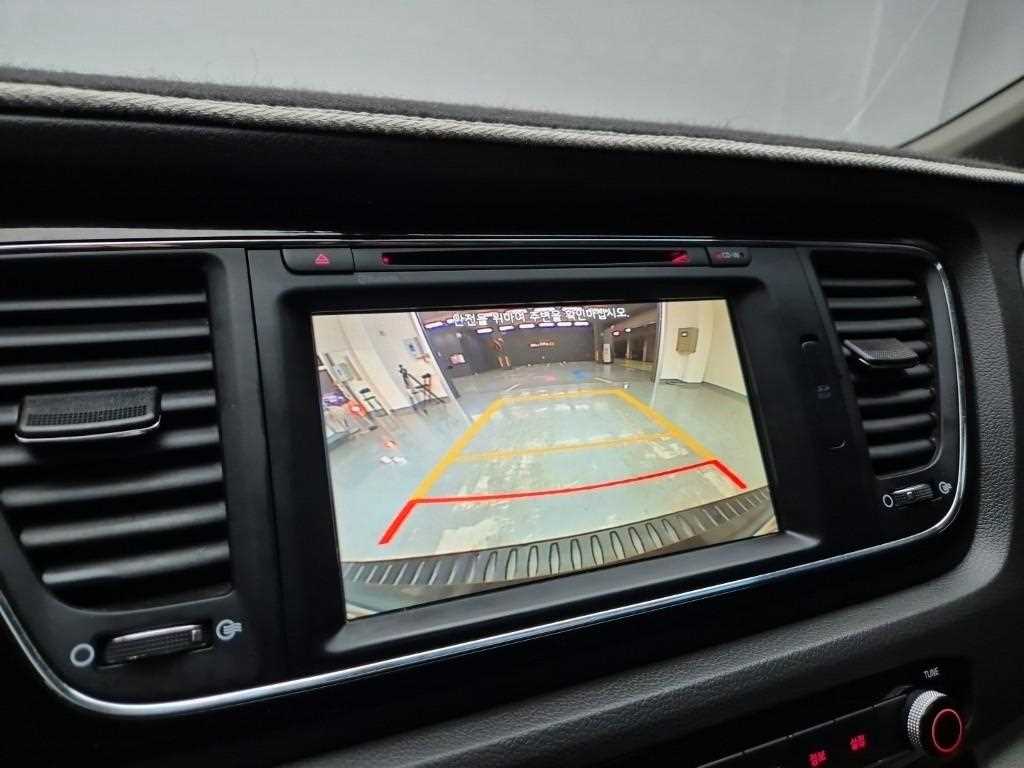 KIA Carnival 2016 Gris - Importación desde Corea - HF Imports Iquique - Foto 15