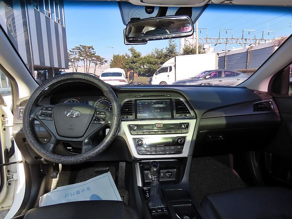 HYUNDAI Sonata - Vista 7