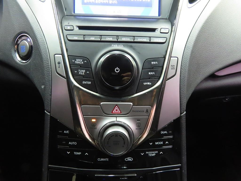 HYUNDAI Grandeur - Vista 11