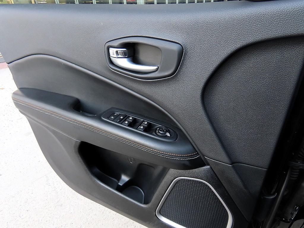 Jeep Compass - Vista 11